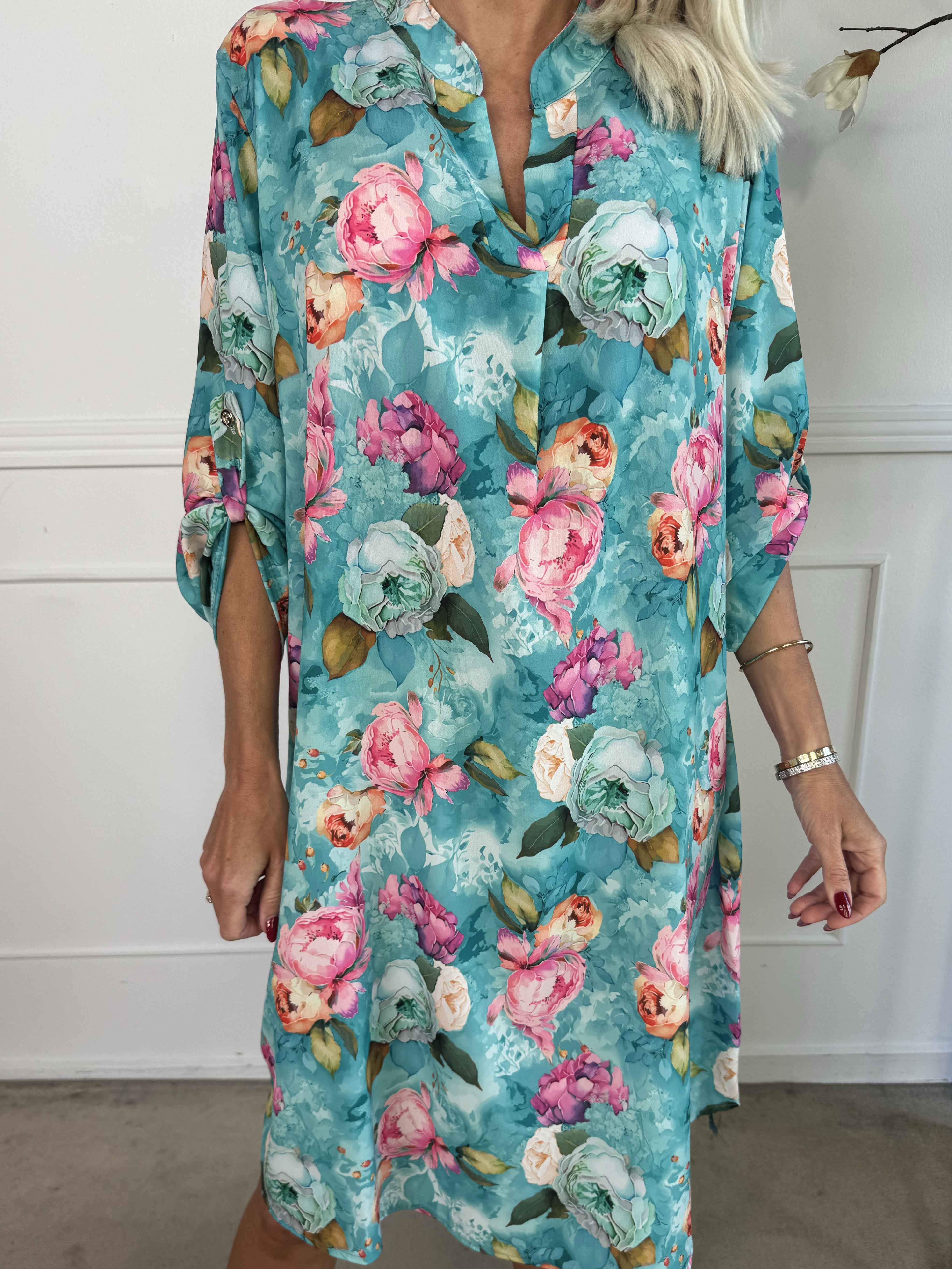 Vanesa Flower Dress - Let kjole i viskose med blomster motiver